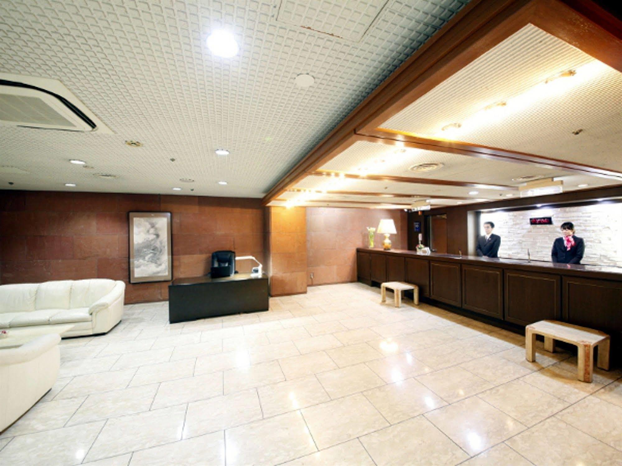 Central Hotel Yokosuka Bagian luar foto